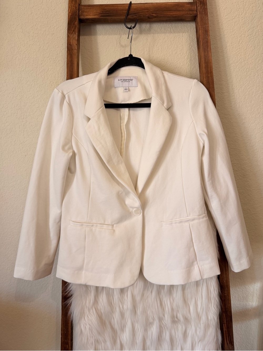 Liverpool Women's Cream Single-Button Blazer